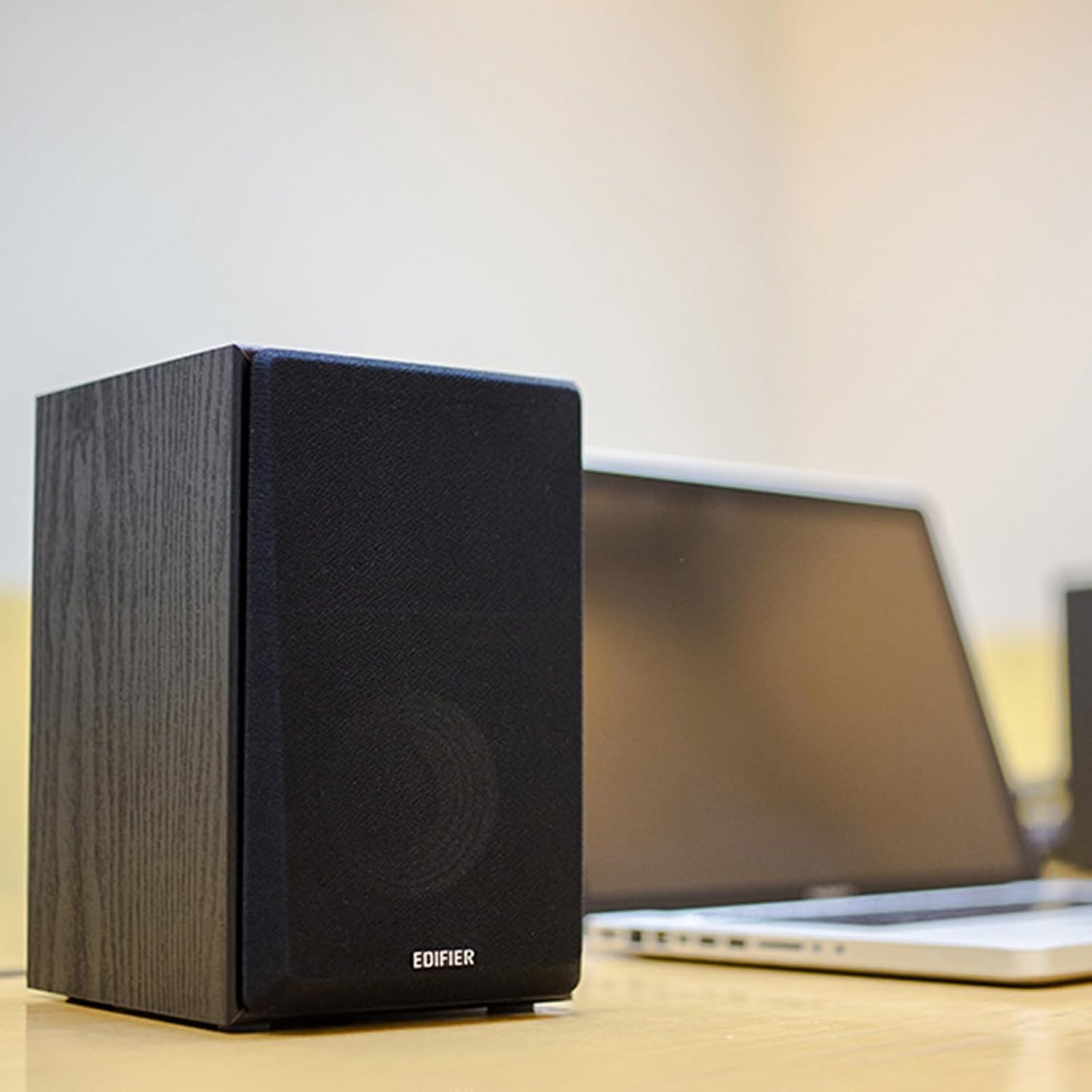 Edifier 980T Bookshelf Speakers