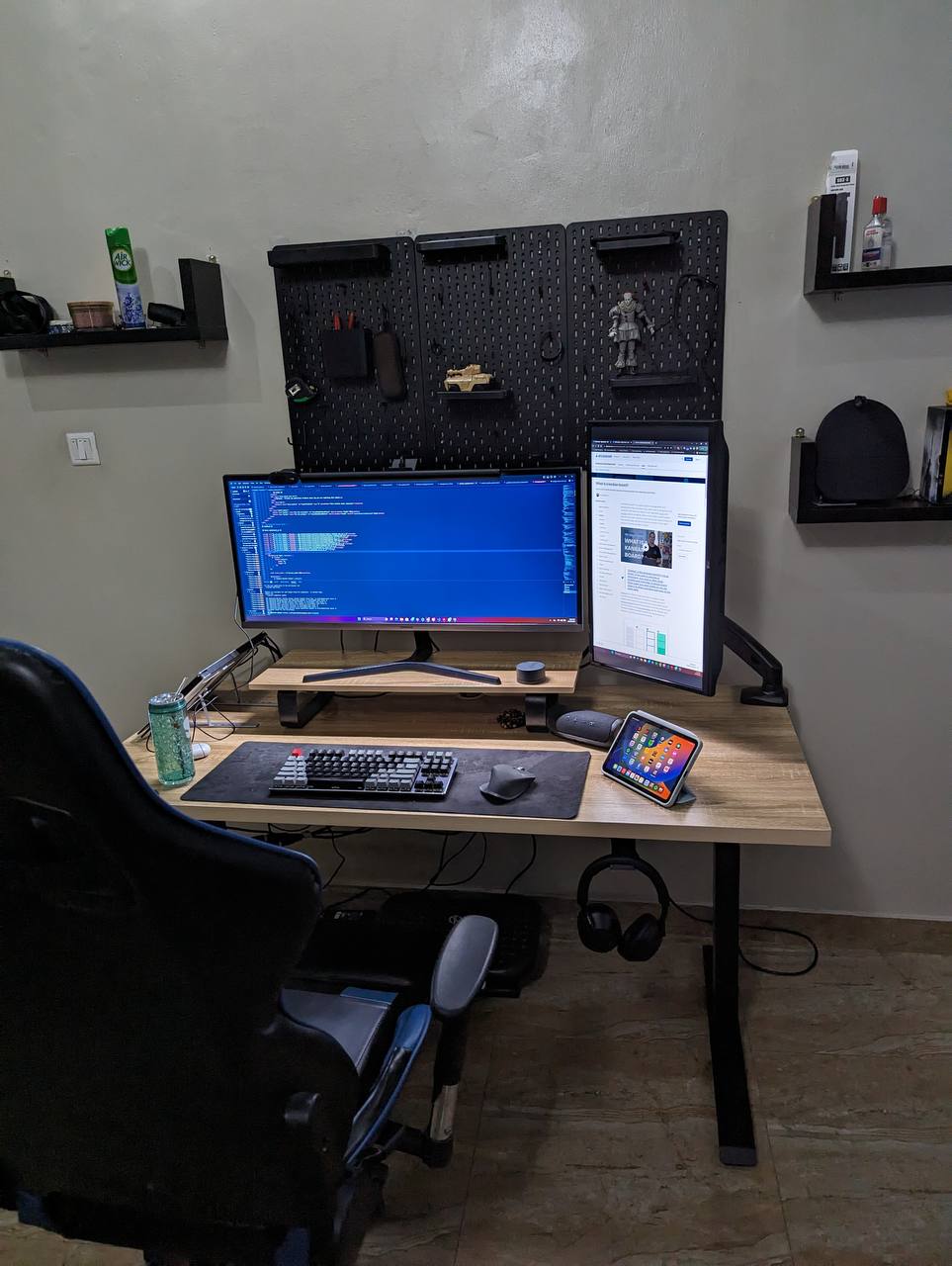 Nef Oriens Smart Desk
